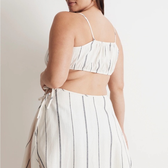 Madewell Tie-Front Bubble Cover-Up Crop Top in Lighthouse - Picture 2 of 4